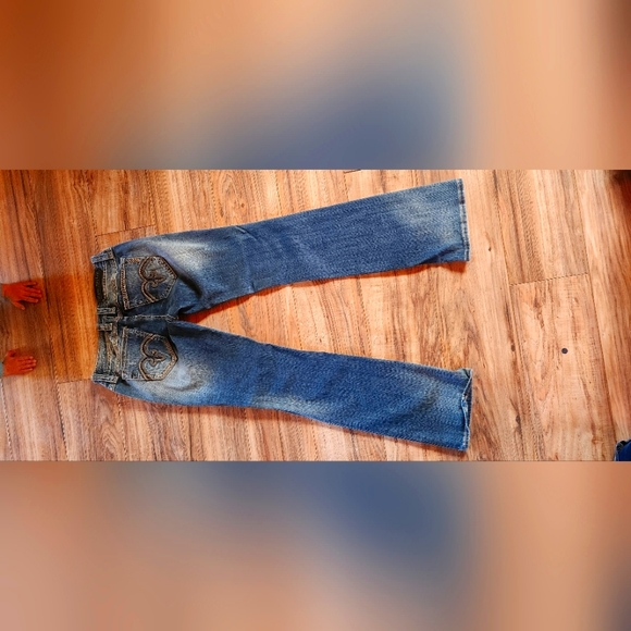 Rock Revival Jeans - Picture 4 of 4